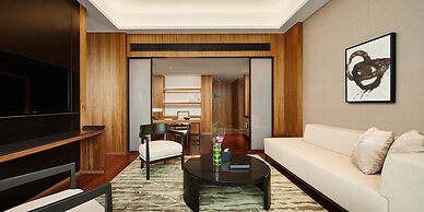 HUALUXE Ningbo Harbor City by IHG