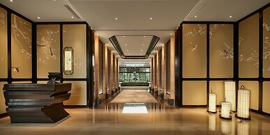 HUALUXE Ningbo Harbor City by IHG