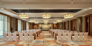 HUALUXE Ningbo Harbor City by IHG
