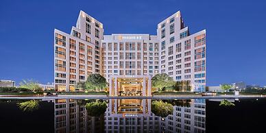 HUALUXE Ningbo Harbor City by IHG