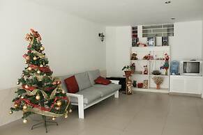 Monterrico Suites Hotel