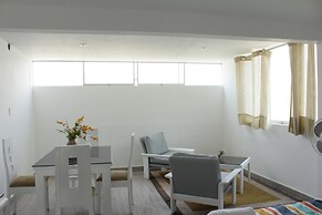 Monterrico Suites Hotel