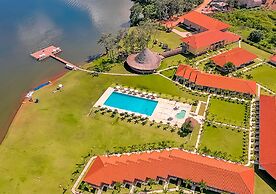 Bella Terra Laguna Azul Resort & Spa
