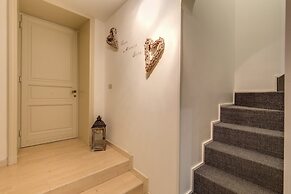 Trevi Miracle Suite