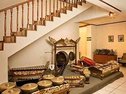 Paniisan Hotel