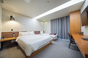 Louis Boutique Hotel