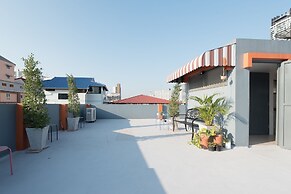 BaanSu Hostel