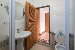 BaanSu Hostel