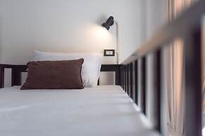 BaanSu Hostel