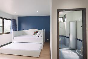 BaanSu Hostel