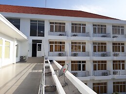 Nha Khach Con Dao