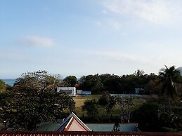 Nha Khach Con Dao