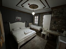 La Fontaine Butik Otel