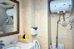 Railway Station Splendid Elegant Apartment