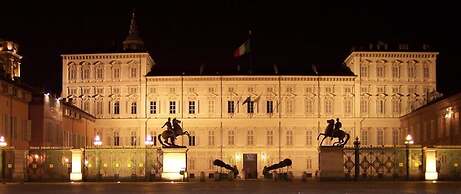 Colazione in Piazza Castello