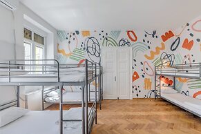 Hostel Colors of Adriatic - Youth Only