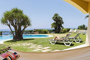 Vila Eucalipto by An Island Apart