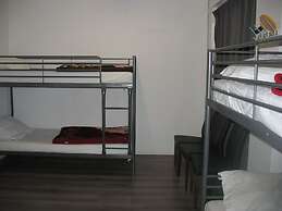 Guest House Amsterdam - Hostel