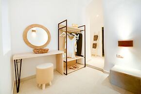 Iriana Suites