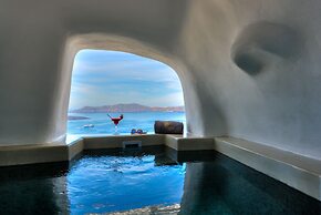 Iriana Suites