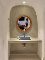 Iriana Suites