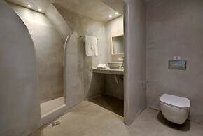Iriana Suites