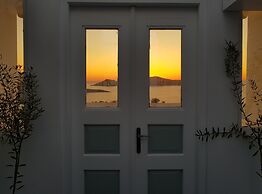Iriana Suites