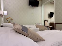 Hotel Lav