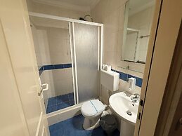 Hotel Lav