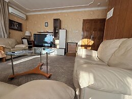 Hotel Lav
