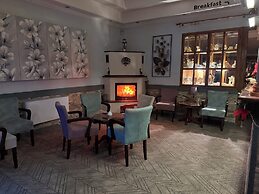 Hotel Lav