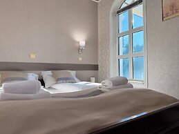 Hotel Lav