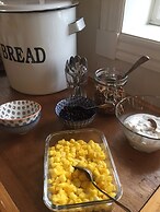 Alsbrogaard Deluxe Bed & Breakfast