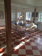 Alsbrogaard Deluxe Bed & Breakfast