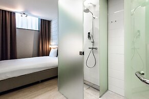 Melrose Hotel