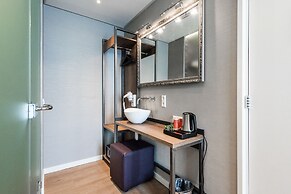 Melrose Hotel