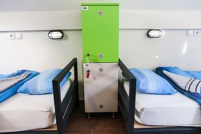 Varad Inn Hostel and Cafe