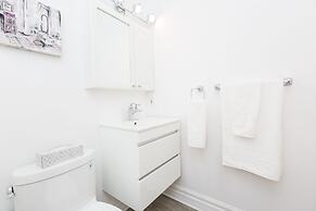 Applewood Suites - The Annex Lofts