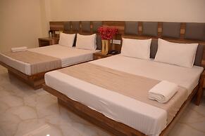 Hotel Golden Oasis Delhi