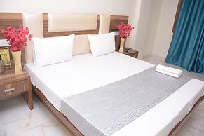 Hotel Golden Oasis Delhi