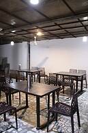 Hotel Golden Oasis Delhi
