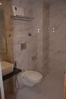 Hotel Golden Oasis Delhi