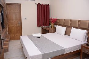 Hotel Golden Oasis Delhi