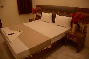 Hotel Golden Oasis Delhi