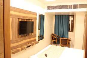 Hotel Golden Oasis Delhi