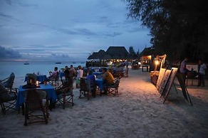 Baraka Aquarium Bungalows