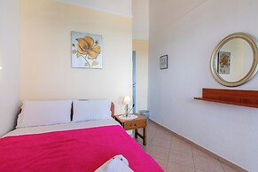 Akteon Rooms