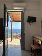 Akteon Rooms