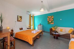 Akteon Rooms