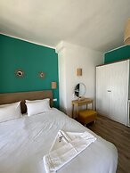 Akteon Rooms